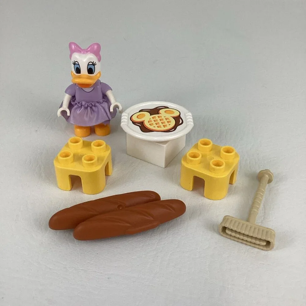 Lego Duplo10942 Disney Minnie Mouse Cafe Building Toddler Toy Daisy Duck 2021